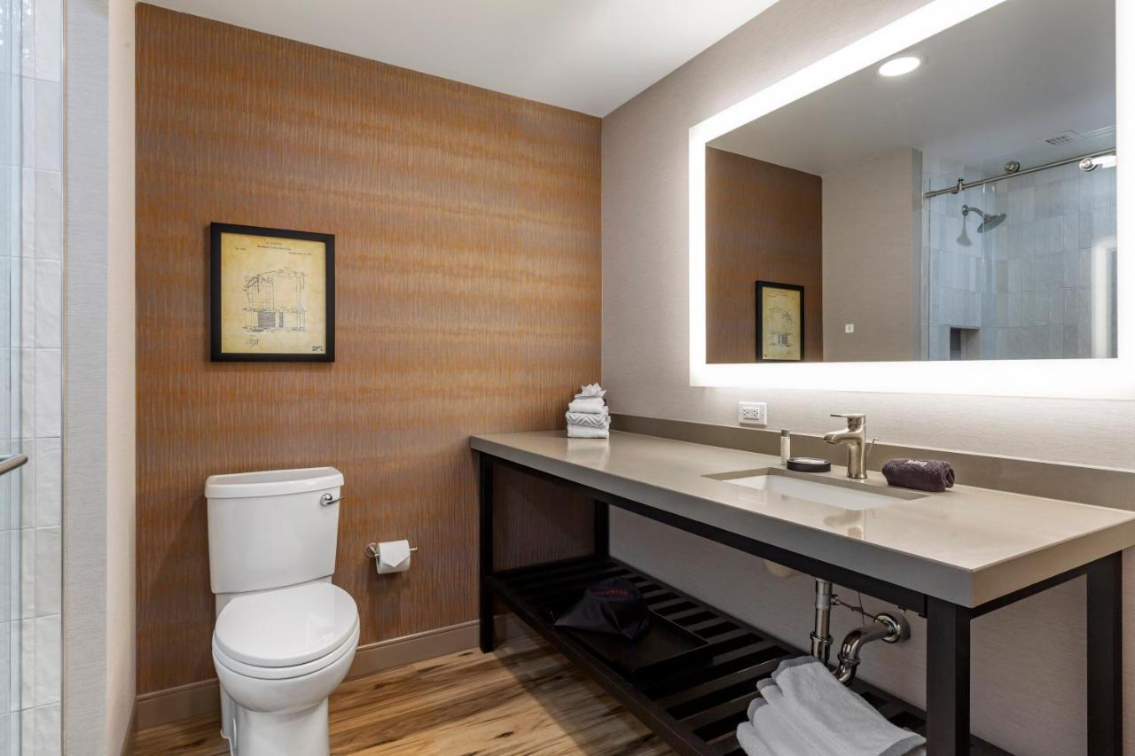 Hotel Cambria Area 3*